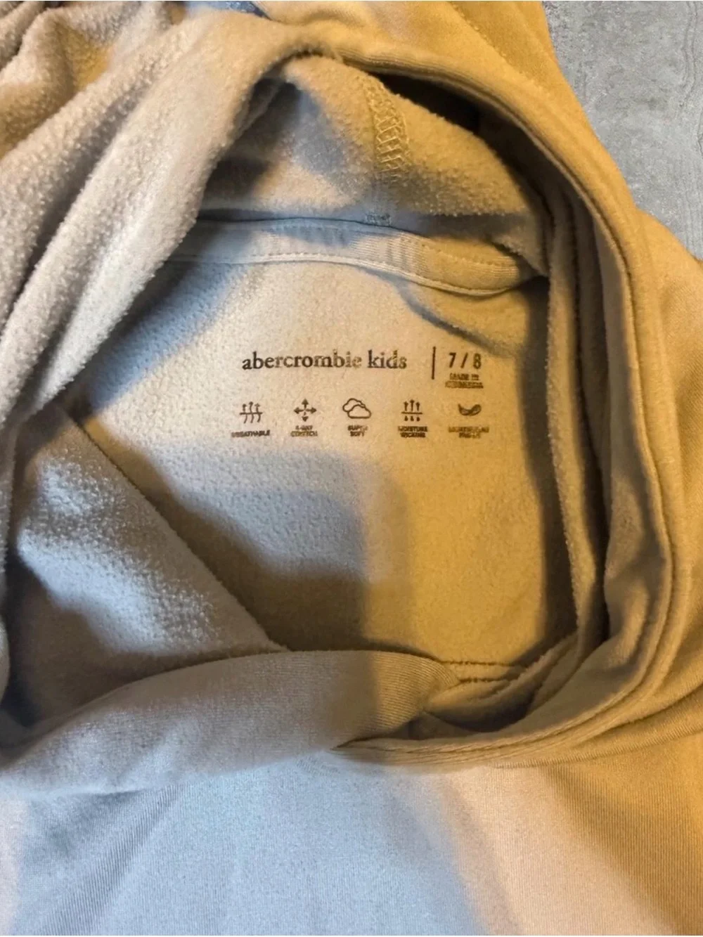 abercrombie kids Black & Cream Short-Sleeve Hooded Tee